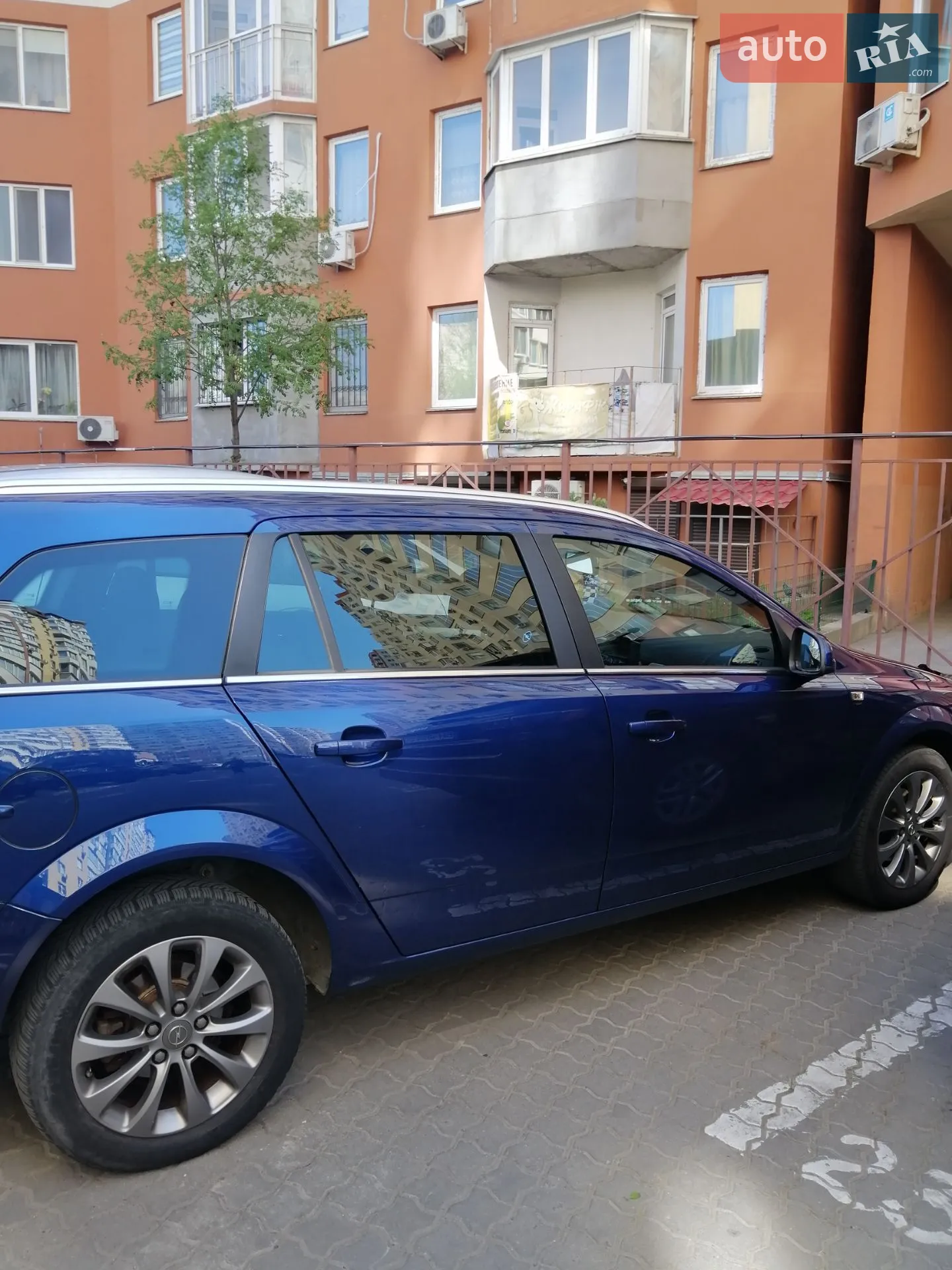 2010 Opel Astra - мініатюра 16