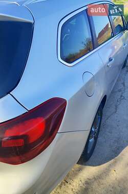 Универсал Opel Astra 2010 в 
