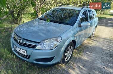 Универсал Opel Astra 2009 в Знаменке