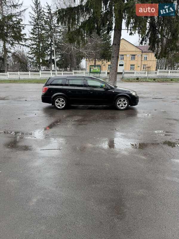 Универсал Opel Astra 2006 в Городковке