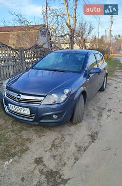 Хэтчбек Opel Astra 2009 в Фастове