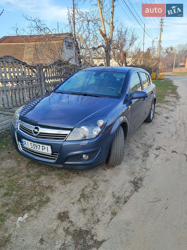 Opel Astra 2009