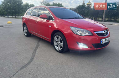 Універсал Opel Astra 2010 в Нікополі