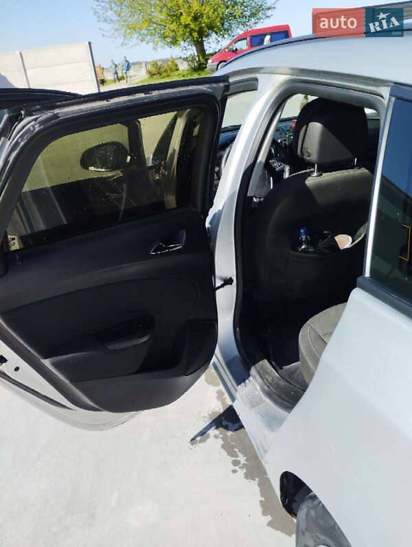 Универсал Opel Astra 2013 в Почаеве