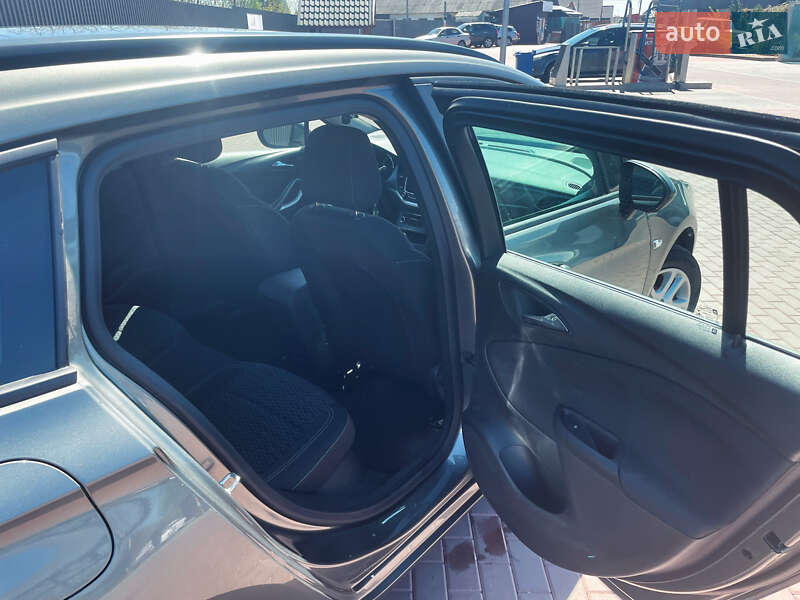 Универсал Opel Astra 2019 в Сарнах