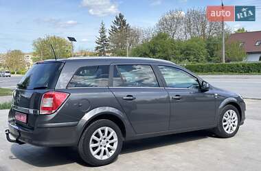 Универсал Opel Astra 2010 в 
