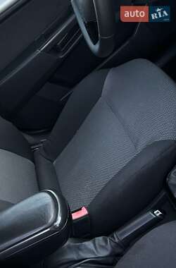 Универсал Opel Astra 2010 в 