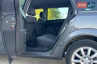 Универсал Opel Astra 2010 в 