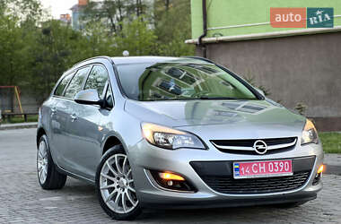 Универсал Opel Astra 2013 в Ивано-Франковске