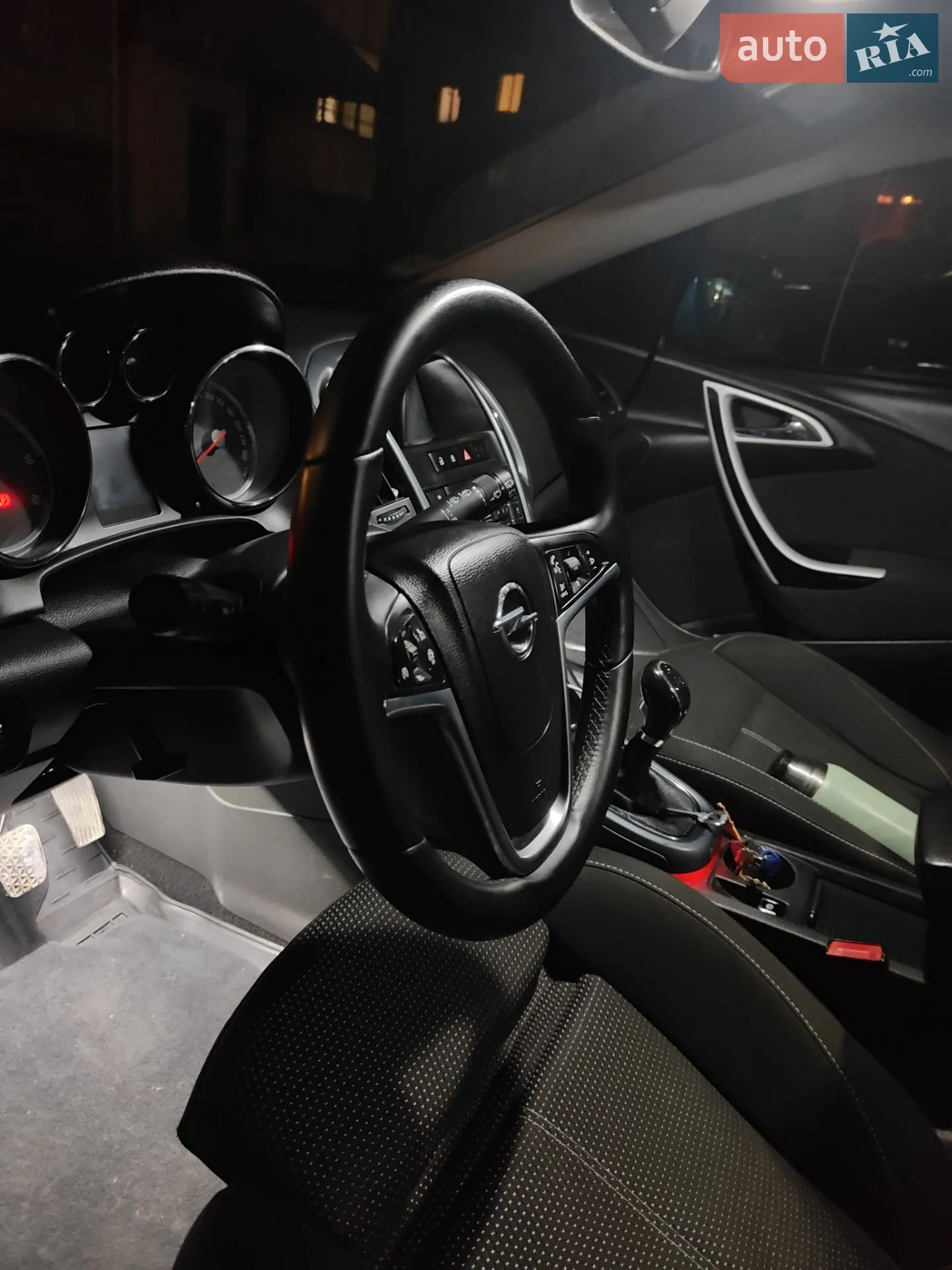 2012 Opel Astra - мініатюра 28