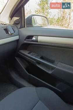 Универсал Opel Astra 2008 в 