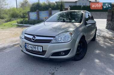 Седан Opel Astra 2008 в Подволочиске