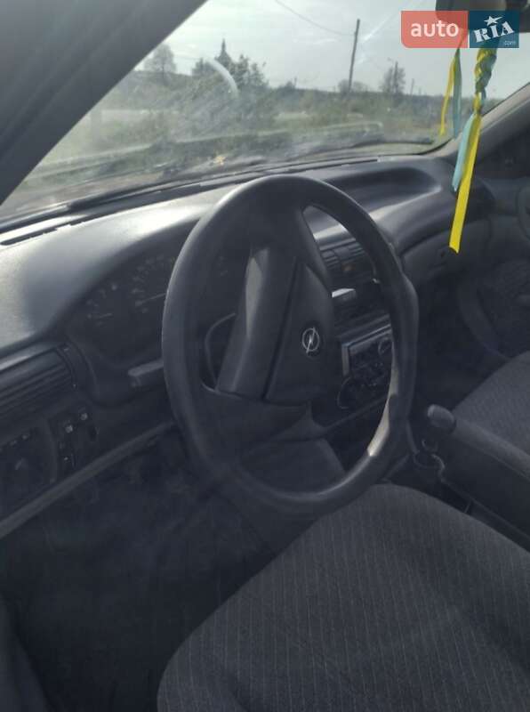 Хетчбек Opel Astra 1993 в Самборі