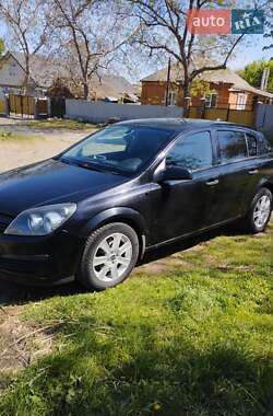 Хэтчбек Opel Astra 2005 в Первомайске