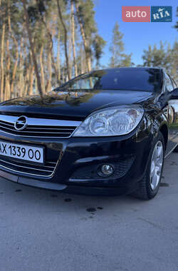 Универсал Opel Astra 2007 в 