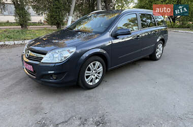Универсал Opel Astra 2008 в Полтаве