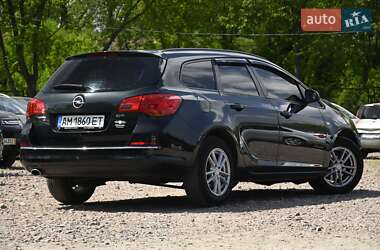 Універсал Opel Astra 2014 в 