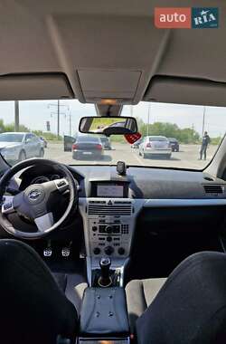 Универсал Opel Astra 2007 в 