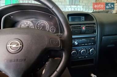 Седан Opel Astra 2007 в 