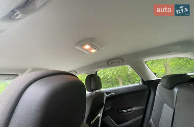 Універсал Opel Astra 2013 в 