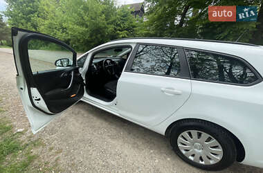 Універсал Opel Astra 2013 в 