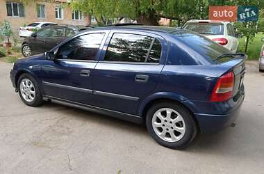 Хетчбек Opel Astra 2001 в 