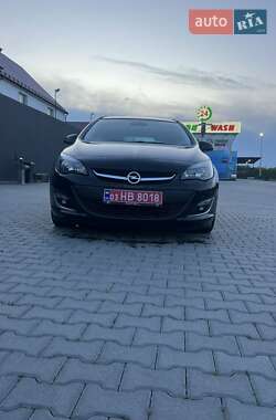 Универсал Opel Astra 2012 в 