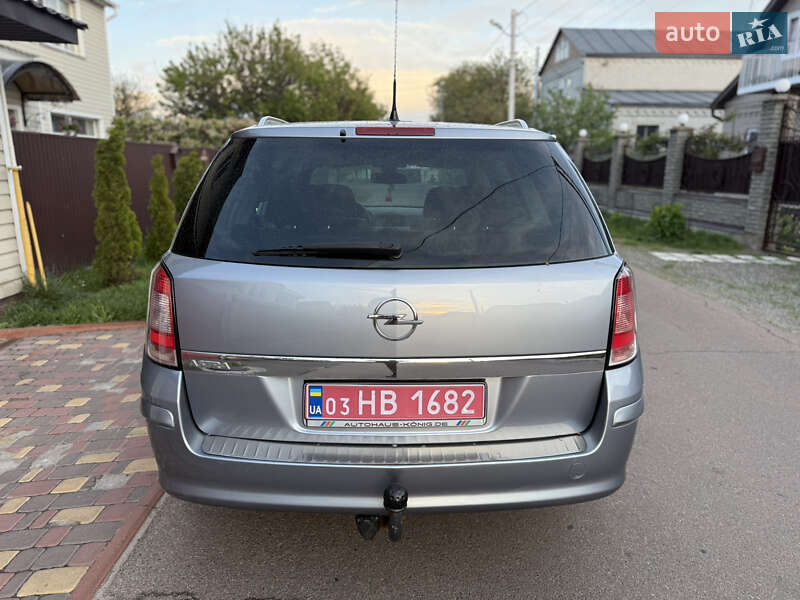 Универсал Opel Astra 2009 в Борисполе