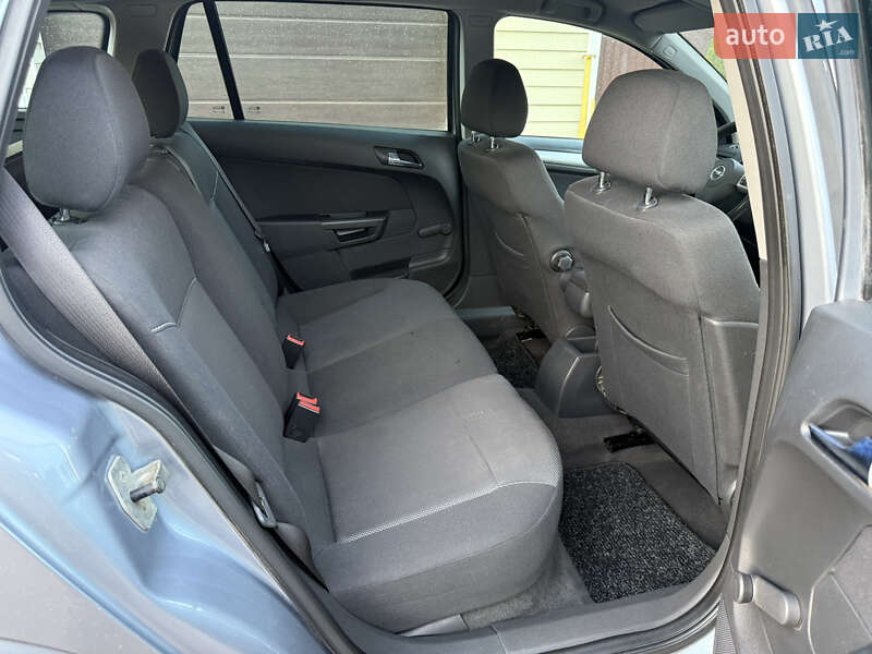 Универсал Opel Astra 2009 в Борисполе