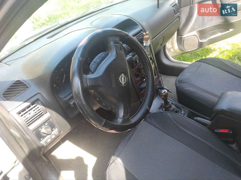 Универсал Opel Astra 1999 в Полтаве