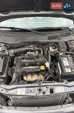 Седан Opel Astra 2006 в 