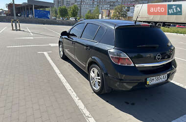 Хетчбек Opel Astra 2013 в 