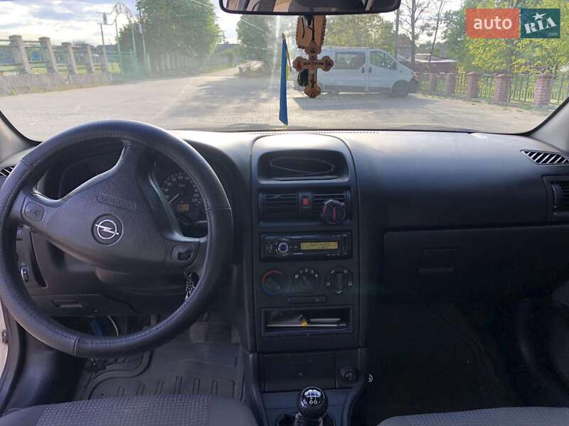 Седан Opel Astra 2007 в Володимирці