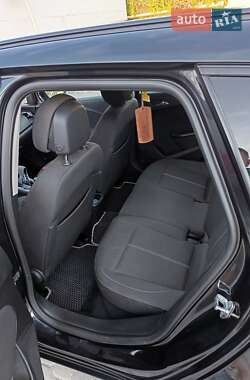 Универсал Opel Astra 2013 в 