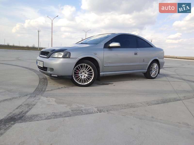 Купе Opel Astra 2000 в 