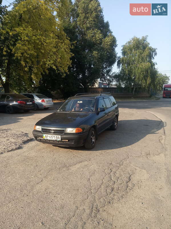 Універсал Opel Astra 1994 в Запоріжжі