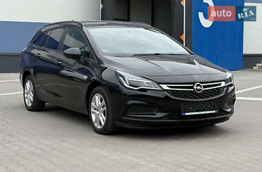 Универсал Opel Astra 2017 в 