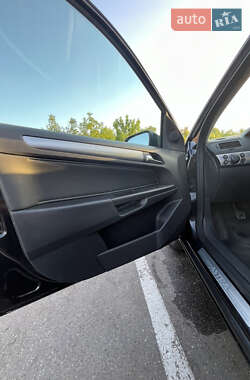 Універсал Opel Astra 2009 в 