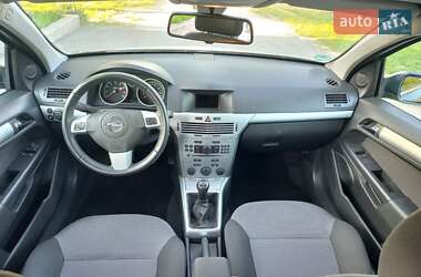 Универсал Opel Astra 2009 в 