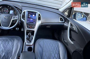 Универсал Opel Astra 2011 в 