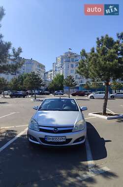 Кабриолет Opel Astra 2007 в 