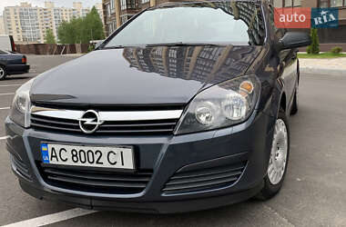 Хэтчбек Opel Astra 2006 в Чернигове