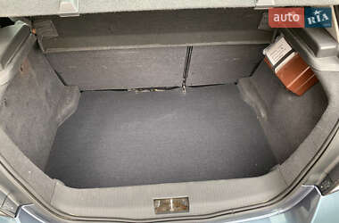 Хэтчбек Opel Astra 2006 в 