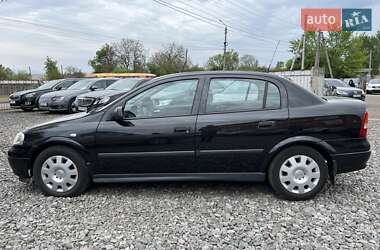 Седан Opel Astra 2006 в 