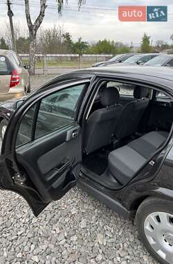 Седан Opel Astra 2006 в 