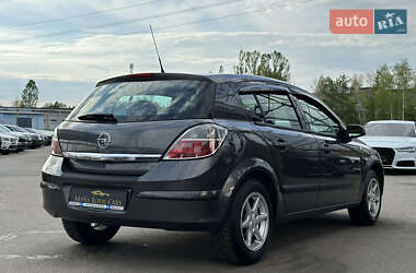 Хэтчбек Opel Astra 2009 в 