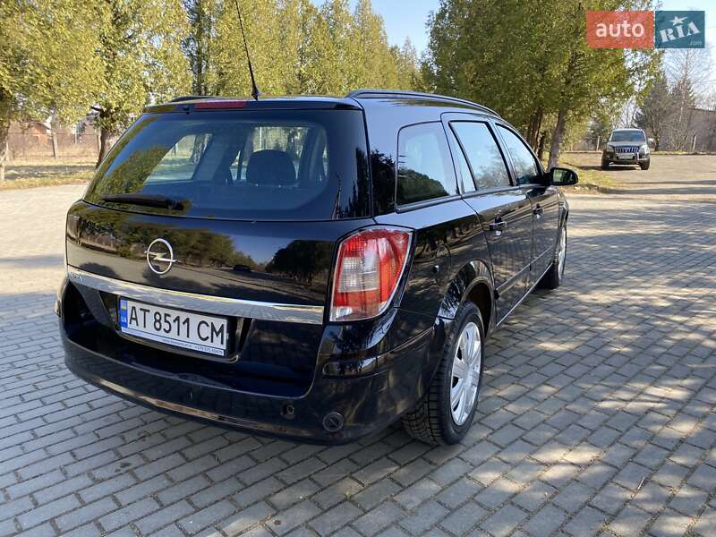 Універсал Opel Astra 2009 в Рожнятові