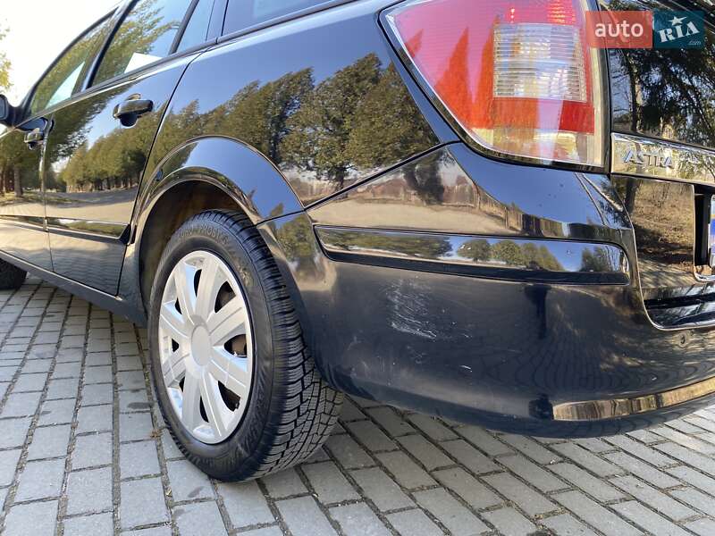 Універсал Opel Astra 2009 в Рожнятові