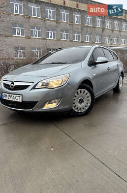 Універсал Opel Astra 2011 в 
