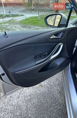 Универсал Opel Astra 2018 в 